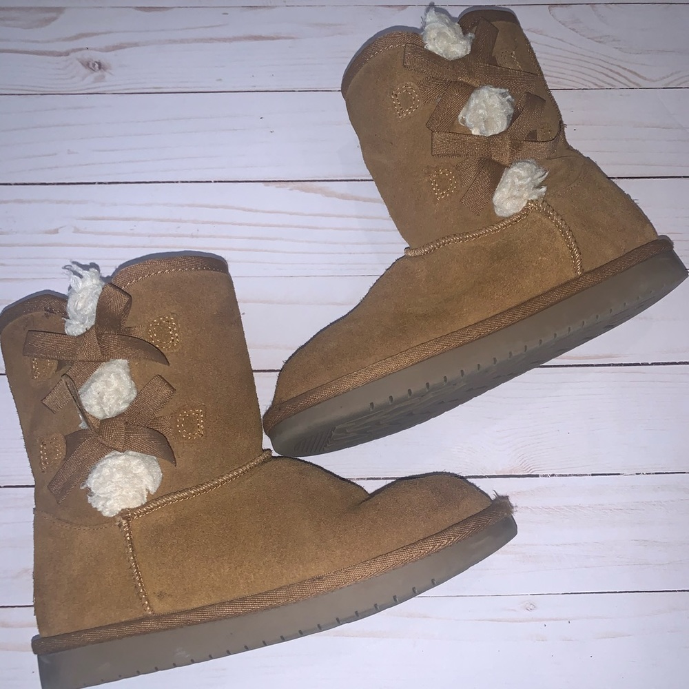 Girls Koolaburra by Ugg boots